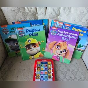 Nickelodeon PAW Patrol Book Set with Red Interactive Reader